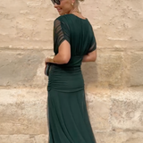 Nika | Elegantna večerna maksi obleka z V-izrezom
