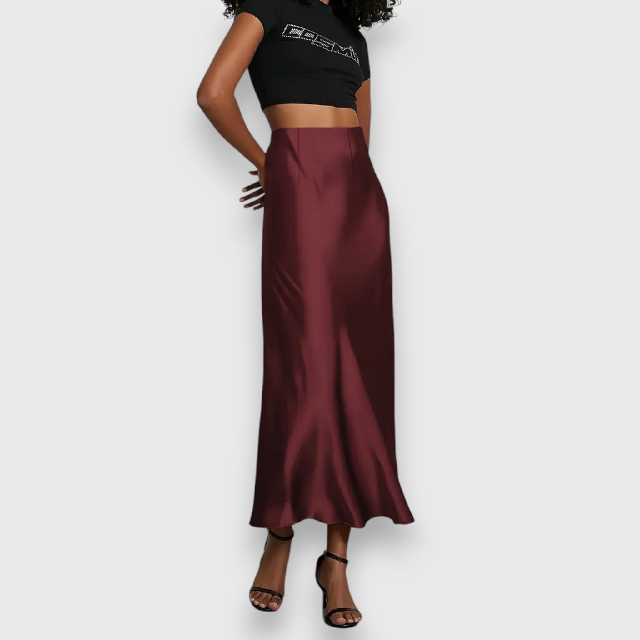 Amira – Elegantna krila