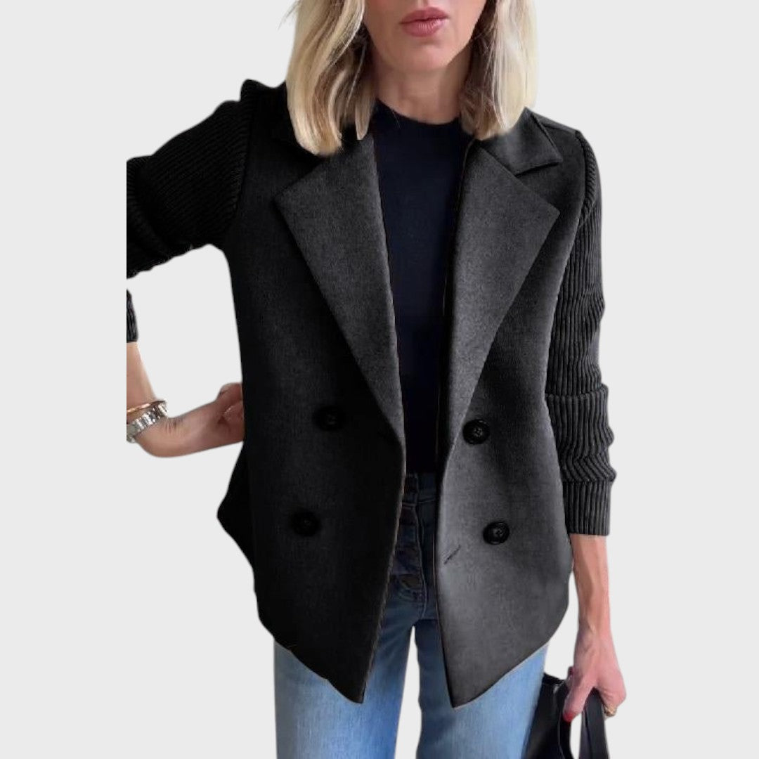 Emma - Eleganten blazer s pletenicami na rokavih