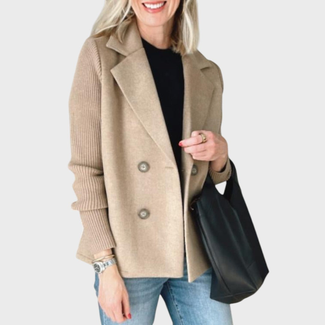 Emma - Eleganten blazer s pletenicami na rokavih