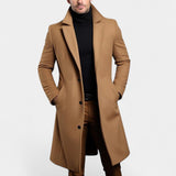 Adam – Eleganten moški plašč s klopami